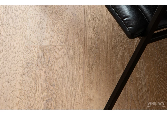 Кварц-винил Дуб Гранада (1227*232*2,5 мм) — купить в Якутске