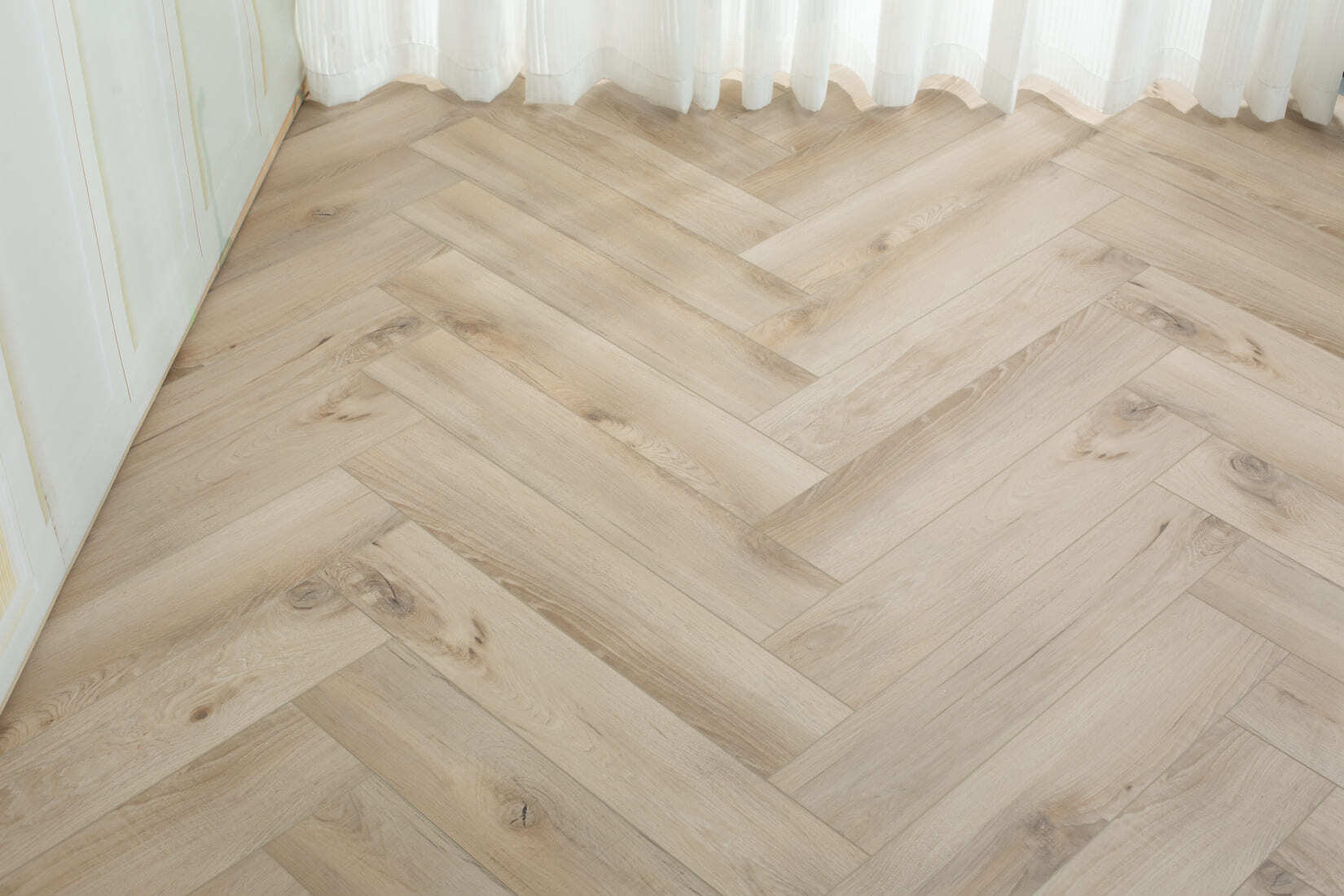 Плитка SPC "OneFloor" 3009 А,В  ЁЛКА (640*128*4 мм) — купить в Якутске