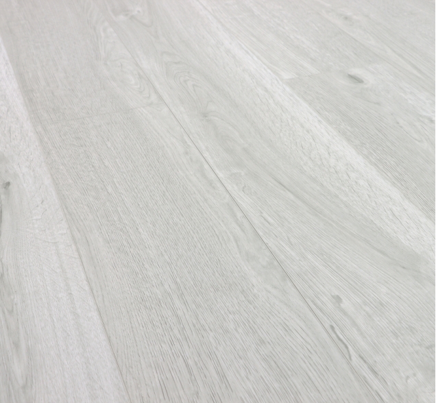 SPC ламинат "CronaFloor" Wood 4V Дуб Серебристый (1200*180*4 мм) — купить в Якутске