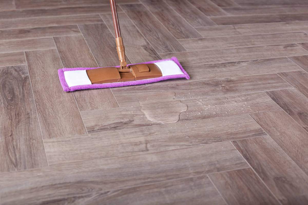 Замковая ПВХ плитка "Aberhof" Carmelita 1862 (615*123*5 мм) — купить в Якутске