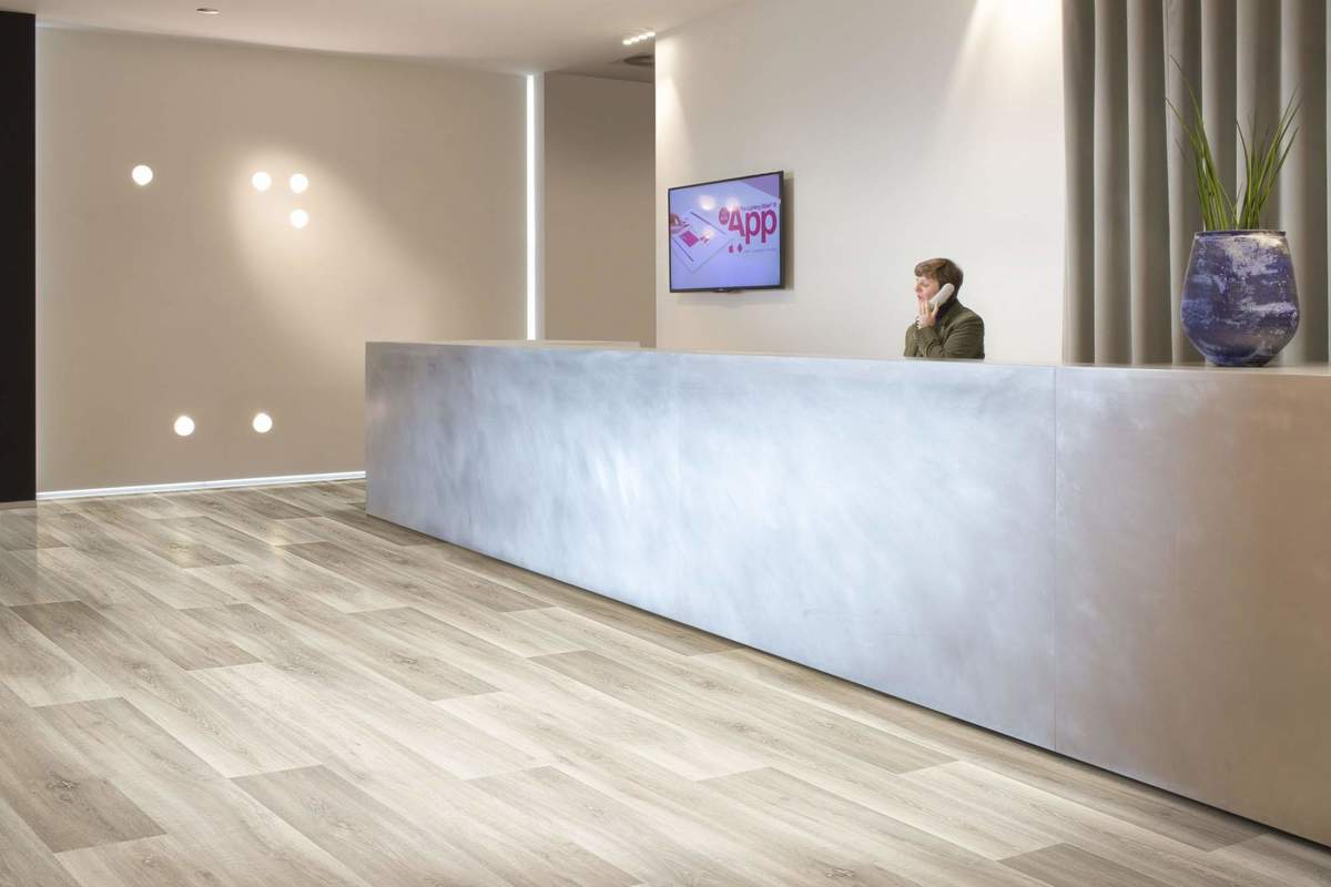 Замковая ПВХ плитка "Berry Alloc" Pureclick 55 LIME OAK 139S (204*1326*5 мм) — купить в Якутске