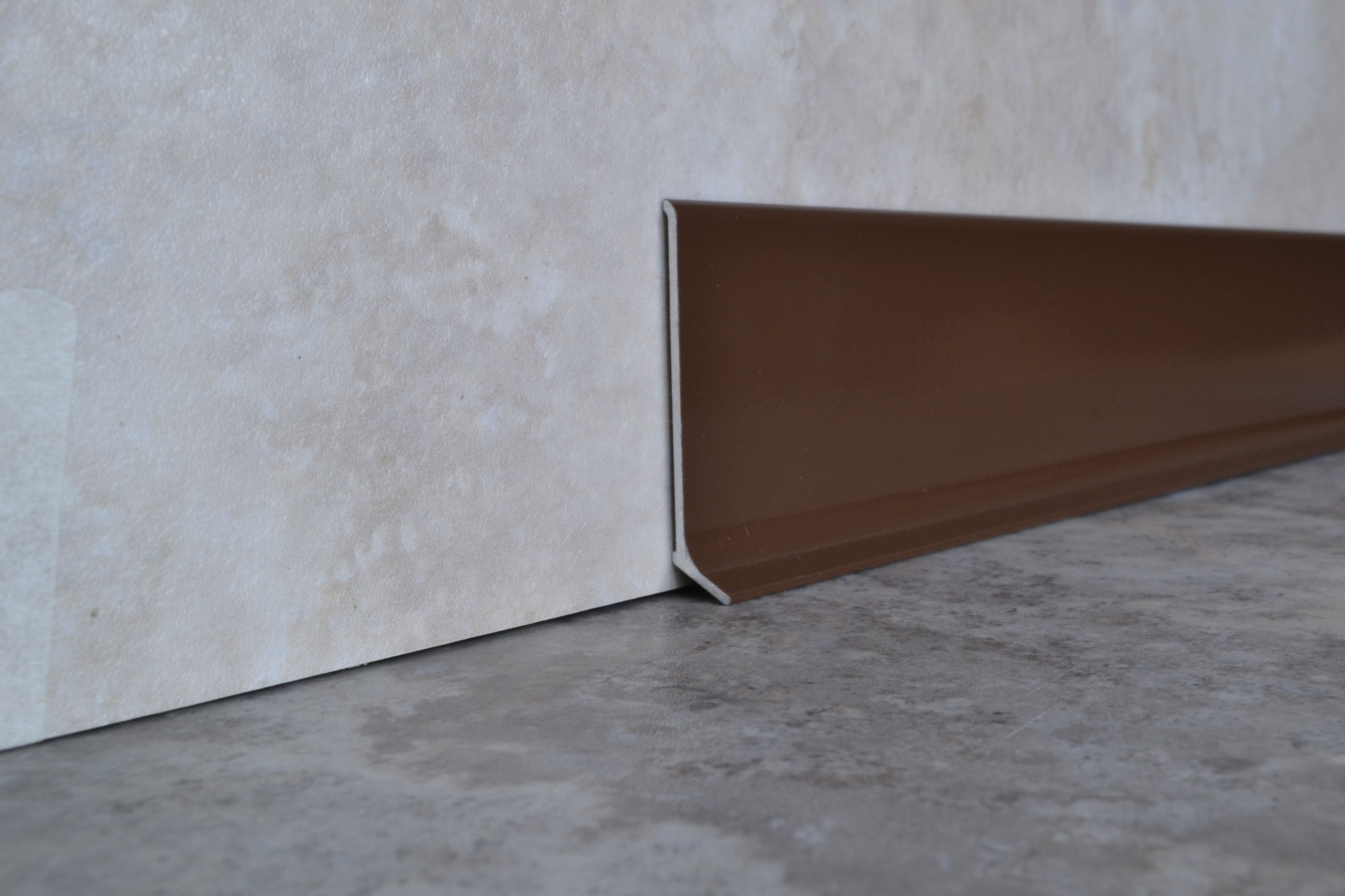 Плинтус алюминиевый L-образный шоколад (2500*11*60 мм) — купить в Якутске