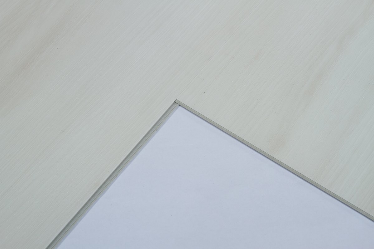 SPC ламинат "OneFloor" ЕСО 8055 (1220*184*4 мм) — купить в Якутске