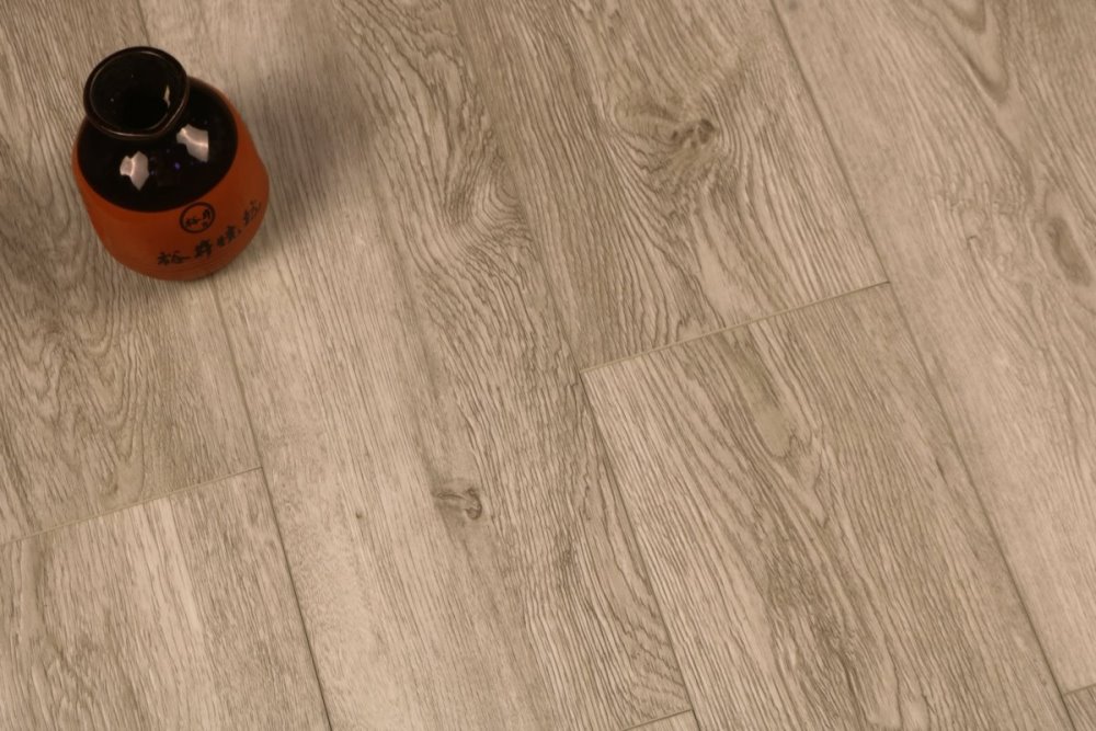 LVT плитка "Profield" Дуб Мадейра (915,4*152,4*2,5 мм) — купить в Якутске