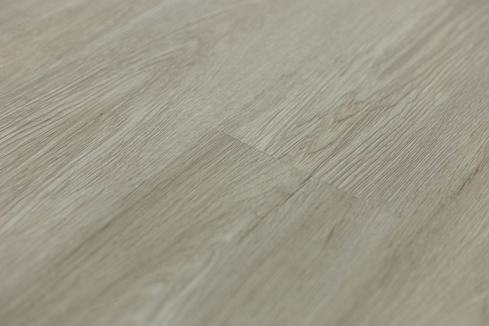 Замковая ПВХ плитка "Art Tile" Дуб Британь (920*150*4 мм) — купить в Якутске