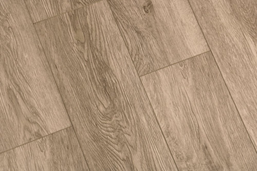 LVT плитка "Profield" Дуб Мадейра (915,4*152,4*2,5 мм) — купить в Якутске